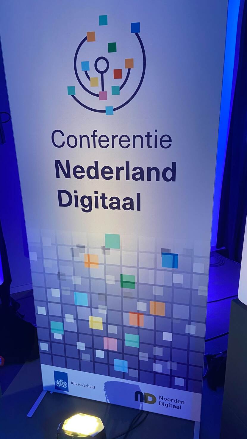 Staande banner van de conferentie